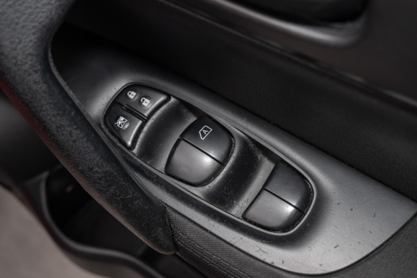 2015 Nissan QASHQAI J11 ST SUV image 19
