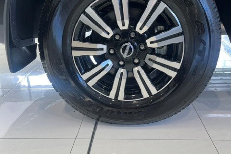 2024 Nissan Patrol Y62 Series 5 Ti-L SUV Image 10