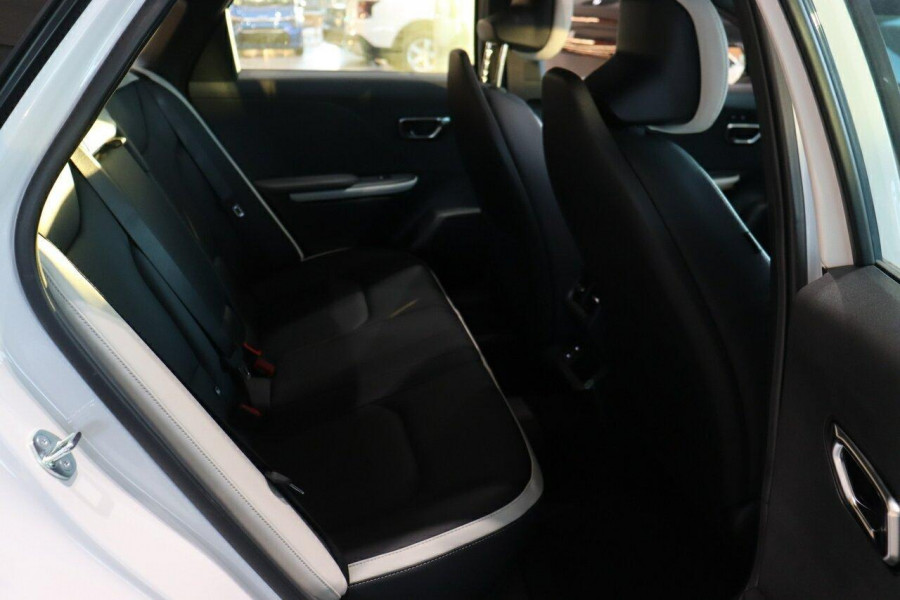 2025 Kia K4 CL4m GT-Line Sedan Image 24