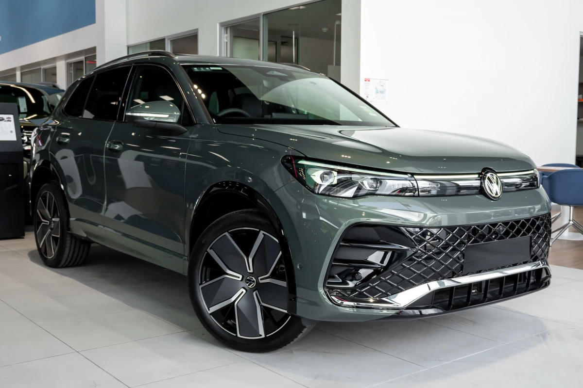2026 Volkswagen Tiguan CT 200TSI eHybrid R-Line SUV
