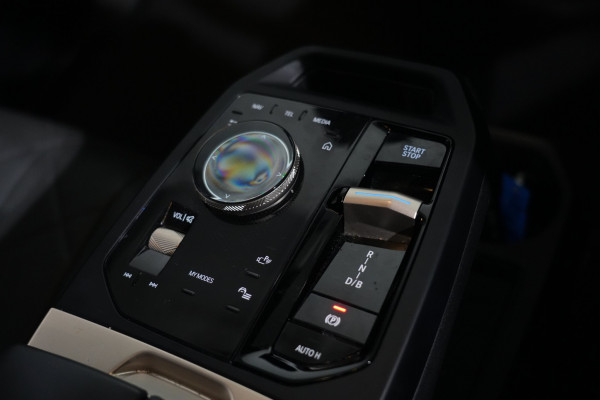 2023 BMW iX xDrive40 Sport SUV Image 17