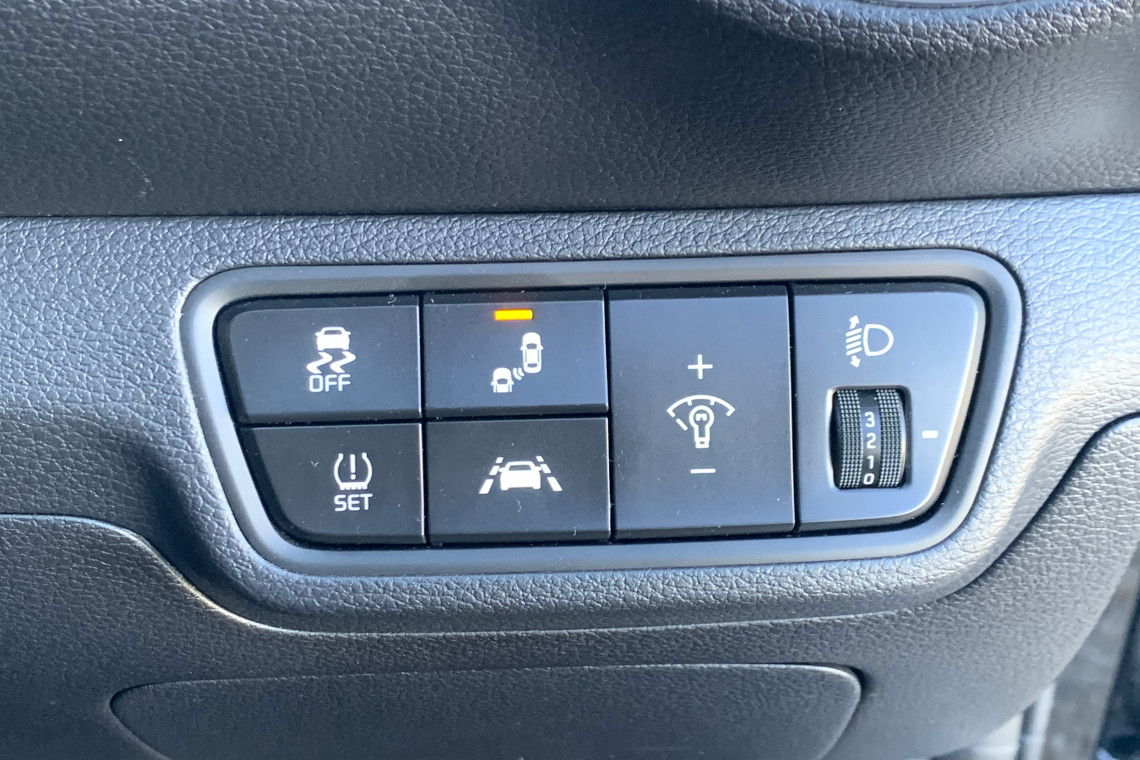 2020 Kia Cerato BD GT Hatch Image 17