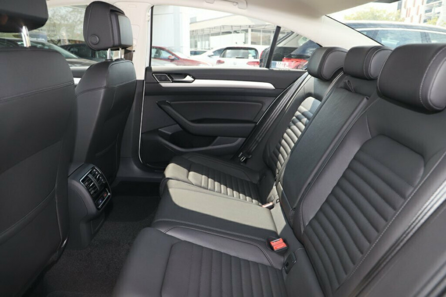 2019 Volkswagen Passat B8 132TSI Comfortline Sedan Image 12