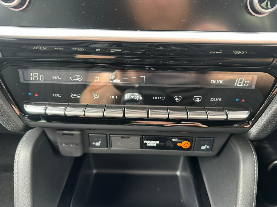 2026 MY25.5 Isuzu MU-X RJ LS-T SUV Image 13