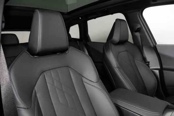 2025 BMW X3 G45 30e xDrive SUV image 9