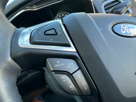 2018 MY18.75 Ford Mondeo MD Titanium Hatch image 17