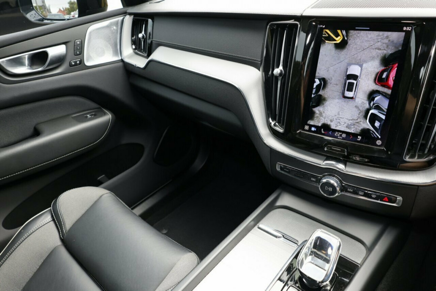 2022 MY23 Volvo XC60 UZ Recharge Ultimate T8 Plug-in Hybrid SUV Image 10