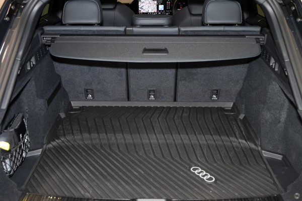 2025 Audi SQ5 FY SUV image 23
