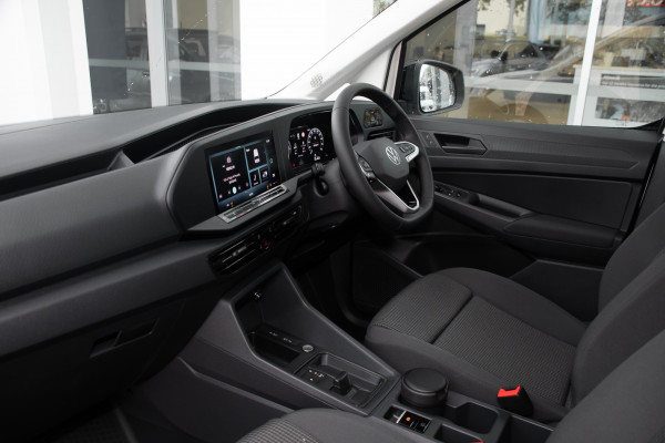2025 Volkswagen Caddy 5 Crewvan Van image 8