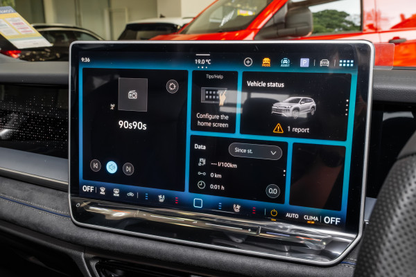 2025 MY26 Volkswagen Tayron R4 195TSI R-Line SUV Image 14