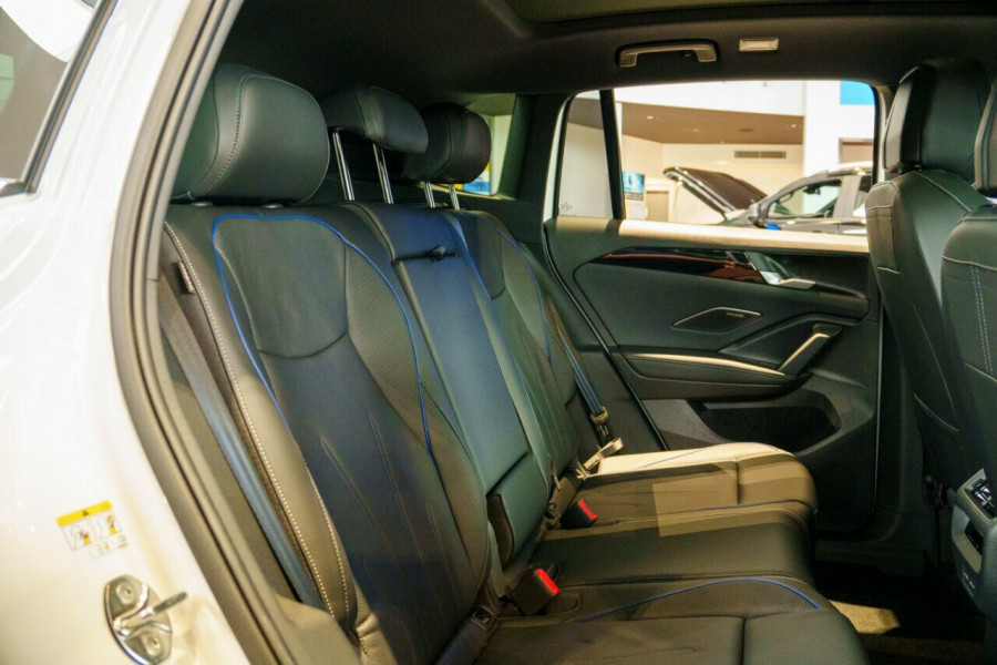 2026 Volkswagen Tiguan CT 195TSI R-Line SUV Image 7
