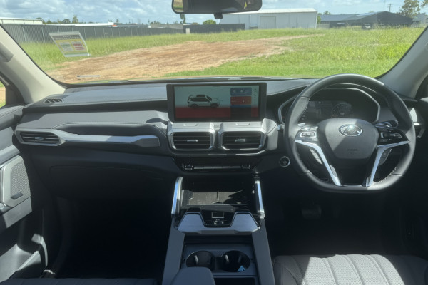 2026 MY25 LDV D90 Mode Wagon Image 11