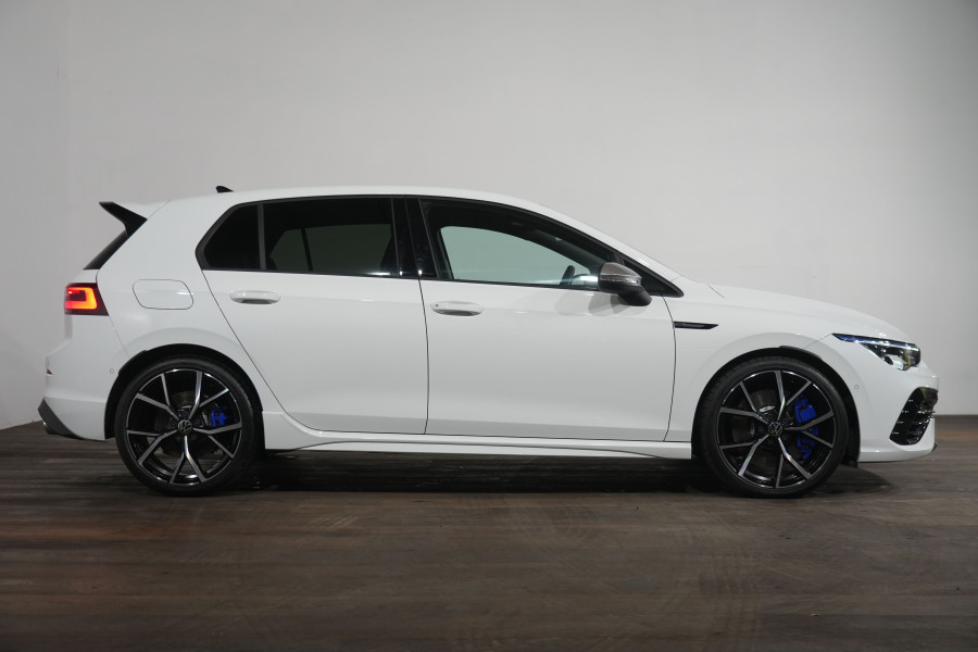2024 Volkswagen Golf 7 R Hatch Image 4