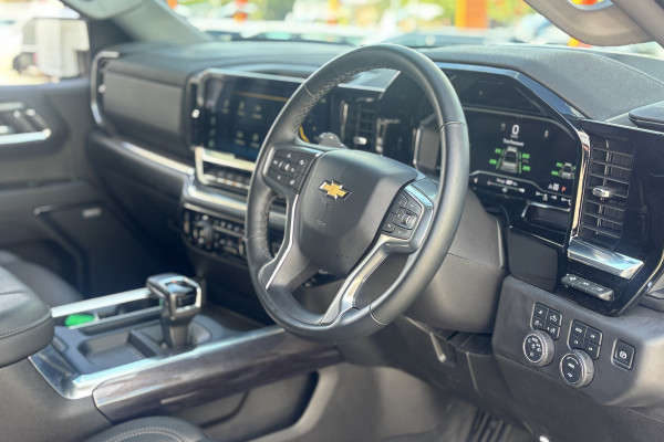 2025 Chevrolet Silverado T1 1500 LTZ Premium W/Tech Pack Ute Image 9