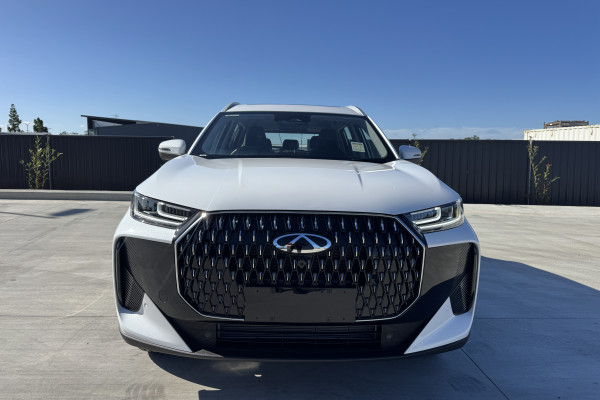 2025 MY26 Chery Tiggo 7 T32 Ultimate SUV Image 2