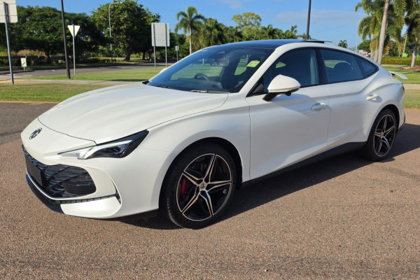 2025 MG MG7  Essence Sedan Image 10
