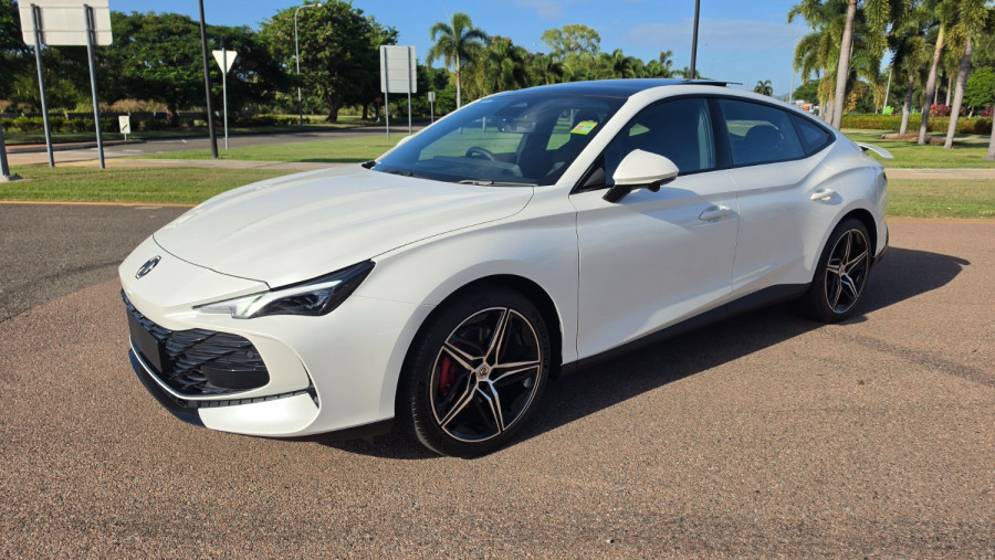 2025 MG MG7  Essence Sedan Image 10