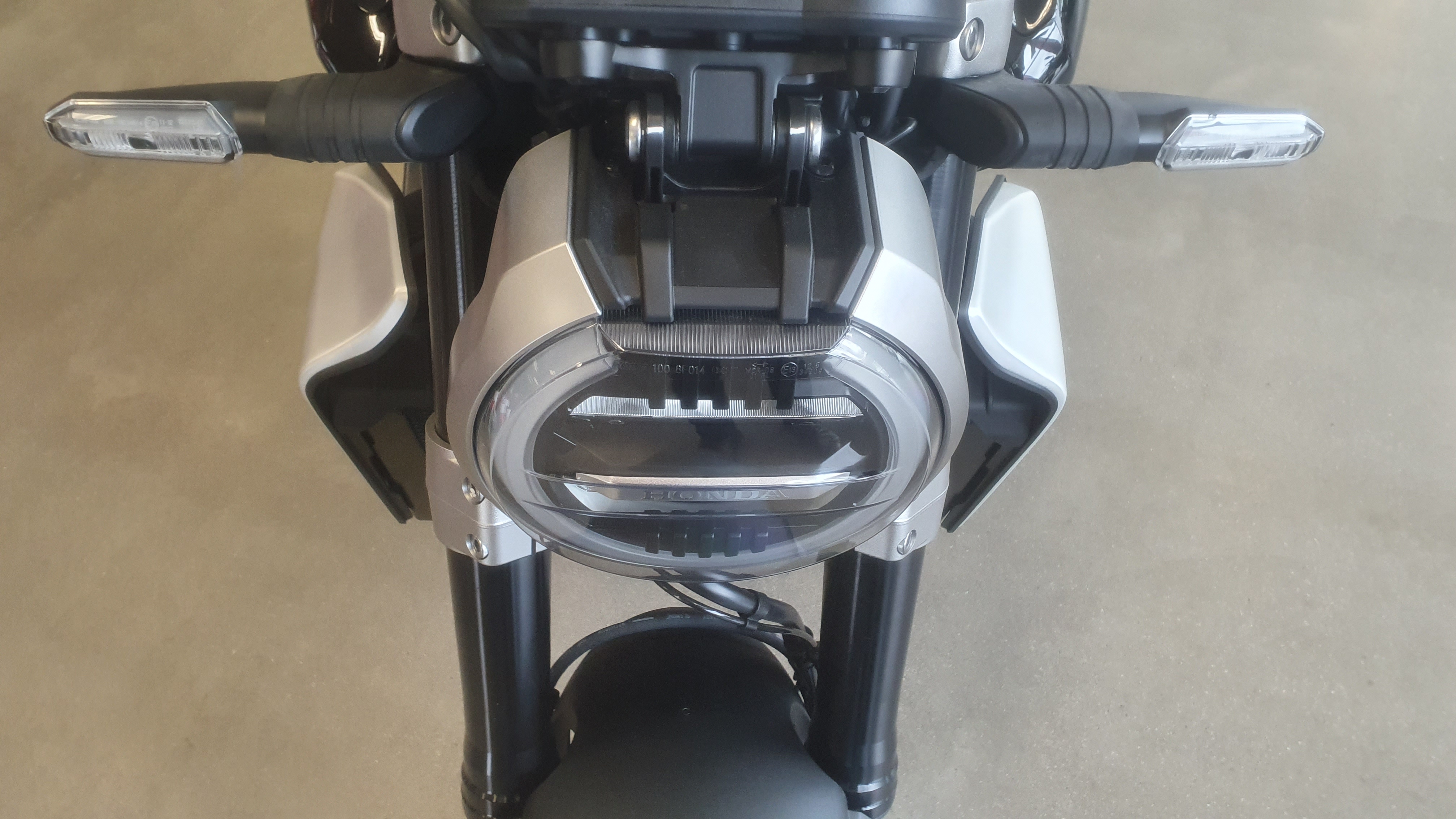 2019 Honda CB1000R Motorcycle Image 21