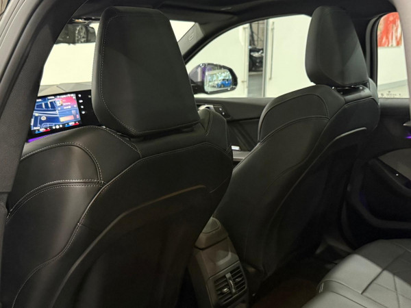 2025 [THIS VEHICLE IS SOLD] image 22
