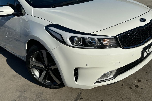 2017 Kia Cerato YD Sport Hatch
