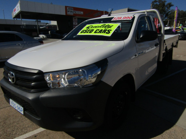 2018 Toyota HiLux Cab chassis
