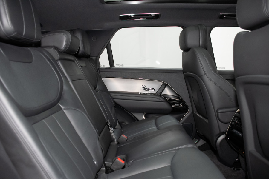 2023 Land Rover Range Rover Sport L461 D300 Dynamic SE SUV Image 3