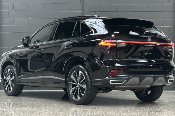 2026 MY25 MG HS AS33 Essence SUV Image 5