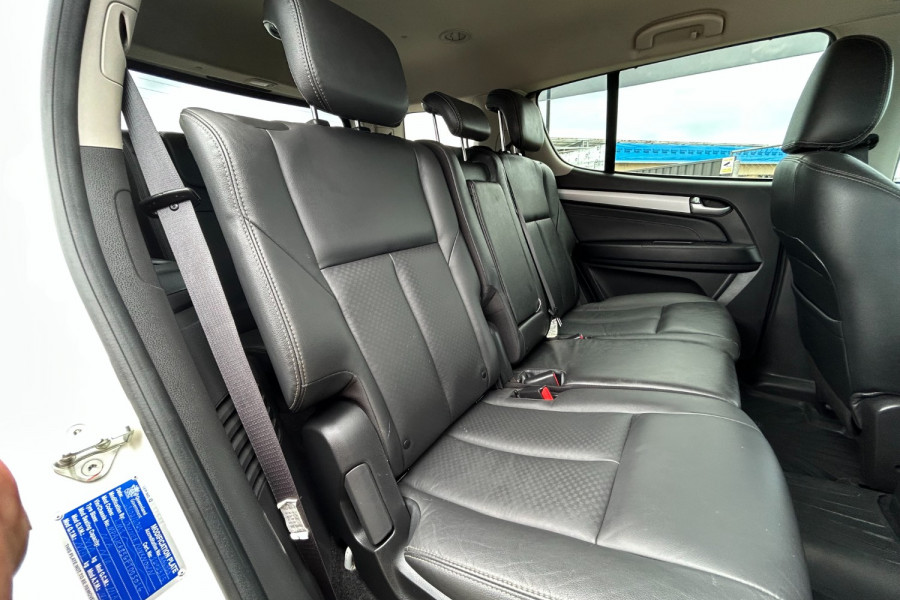 2016 MY15 Isuzu MU-X LS-T SUV Image 19