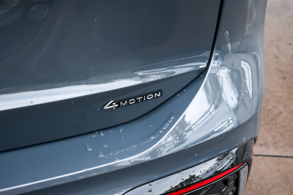 2025 MY26 Volkswagen Tiguan CT 195TSI R-Line SUV Image 24