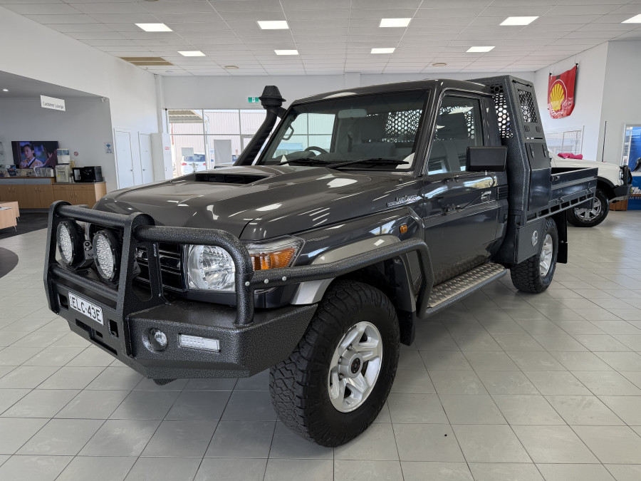 2020 Toyota LandCruiser VDJ79R GXL Single-Cab Cab-Chassis Image 3