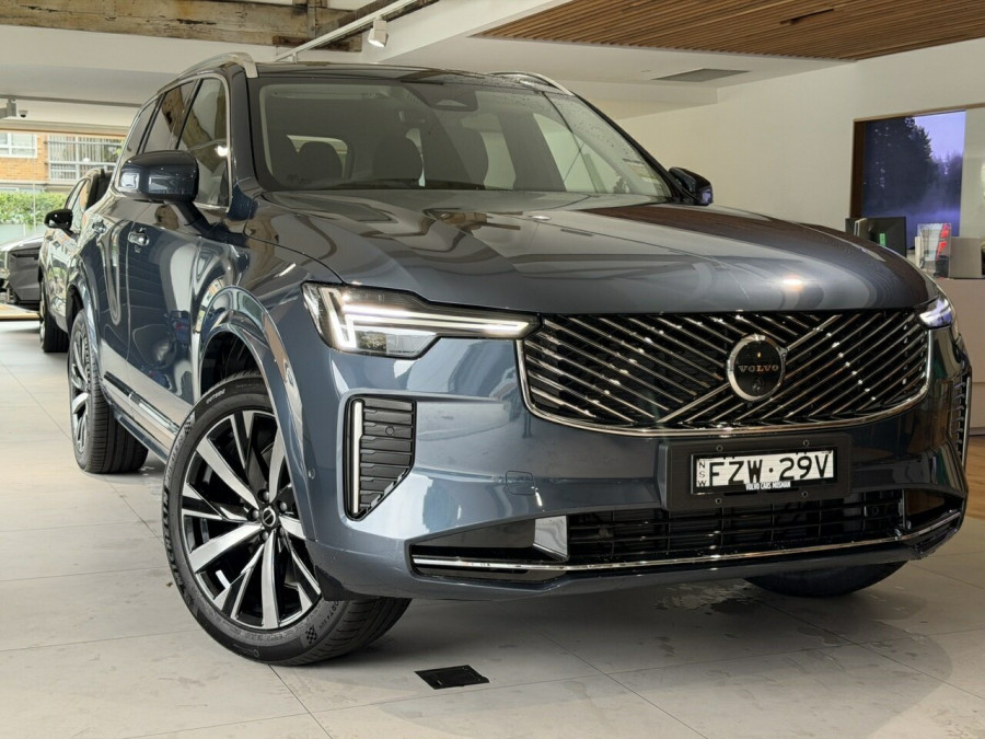 2026 Volvo XC90 L Series Plus B5 Bright SUV Image 1
