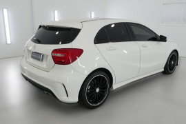 2015 MY06 Mercedes-Benz A-class W176 806MY A200 Hatchback Image 2