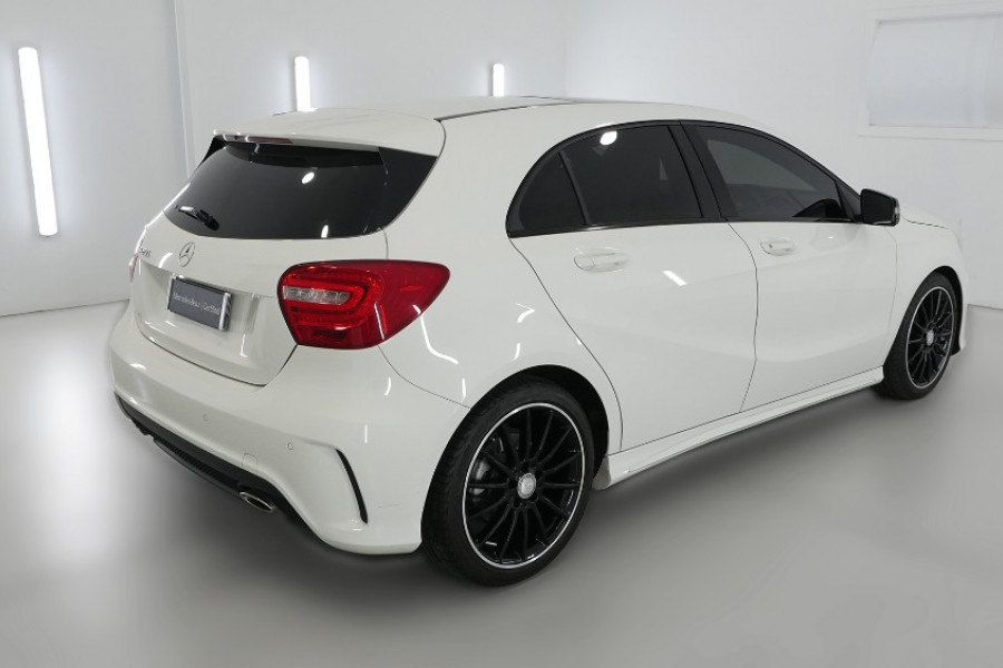 2015 MY06 Mercedes-Benz A-class W176 806MY A200 Hatchback Image 2