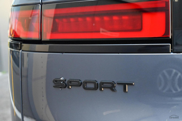 2026 Land Rover Range Rover Sport L461 D250 Dynamic SE SUV image 20