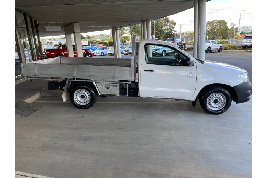 2010 Toyot HiLux Cab chassis