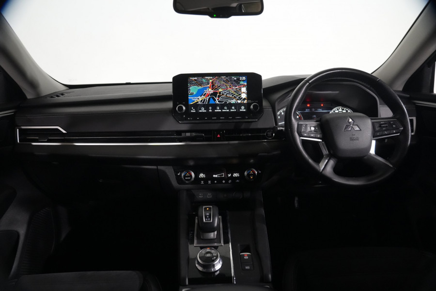 2022 Mitsubishi Outlander Aspire SUV Image 12