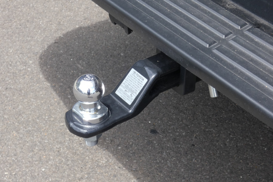 2024 Toyota HiLux GUN126R ROGUE 48V 4X4 Ute Image 11