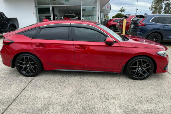 2022 Honda Civic 11th Gen VTi LX Hatch Image 5