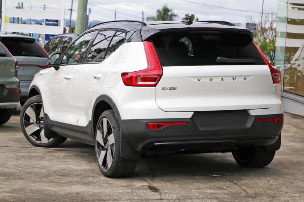 2024 MY25 Volvo EX40  Ultra Single Motor Extended Range SUV Image 4
