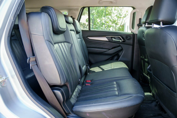 2021 Isuzu MU-X RJ LS-T SUV Image 12