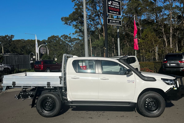 2025 MY24 Toyota HiLux GUN126R SR 4x4 FARM PACK Cab Chassis Image 3