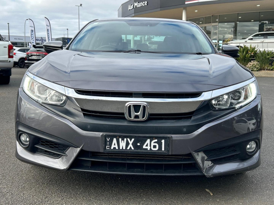 2018 Honda Civic 10th Gen VTi-L Sedan Image 7