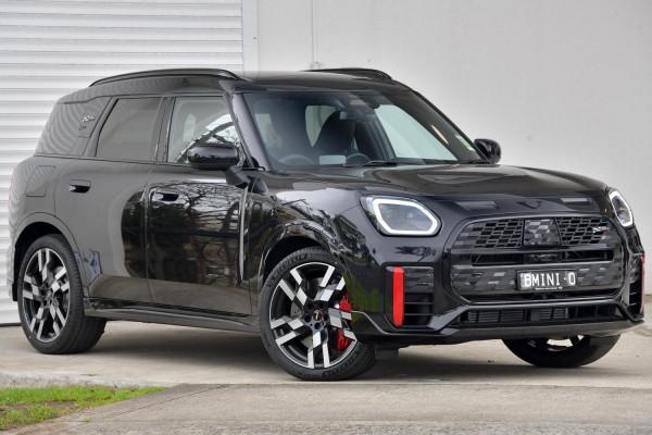 MINI Countryman JCW Favoured U25