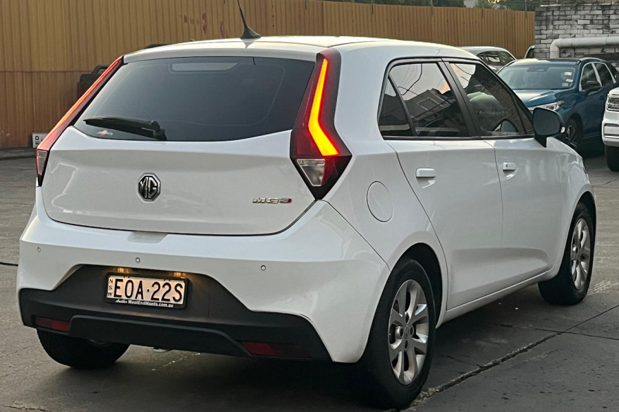 2021 MG MG3 SZP1 Core Hatch Image 7