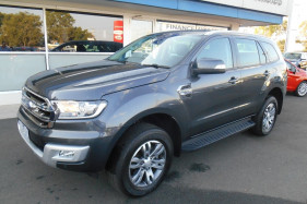 Ford Everest TREND UA