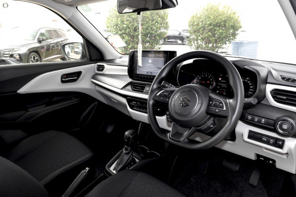 2026 Suzuki Swift UZ Hybrid Hatch Image 7