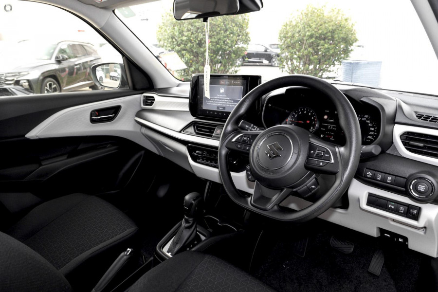 2026 Suzuki Swift UZ Hybrid Hatch Image 7