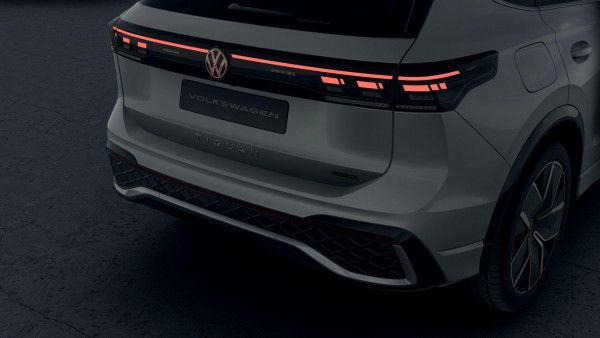 2026 Volkswagen Tiguan CT 195TSI R-Line SUV image 5