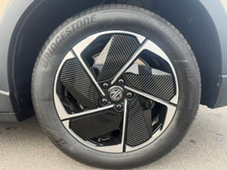 2025 MG MGS5 EV ZS3EM Essence 62 SUV Image 6