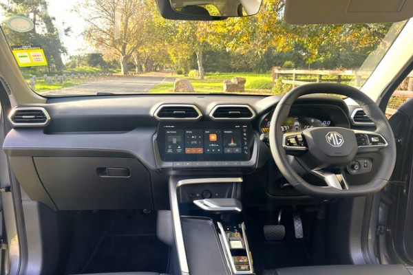 2024 MY24.5 MG ZS EV ZS ESSENCE H24.5 Essence SUV